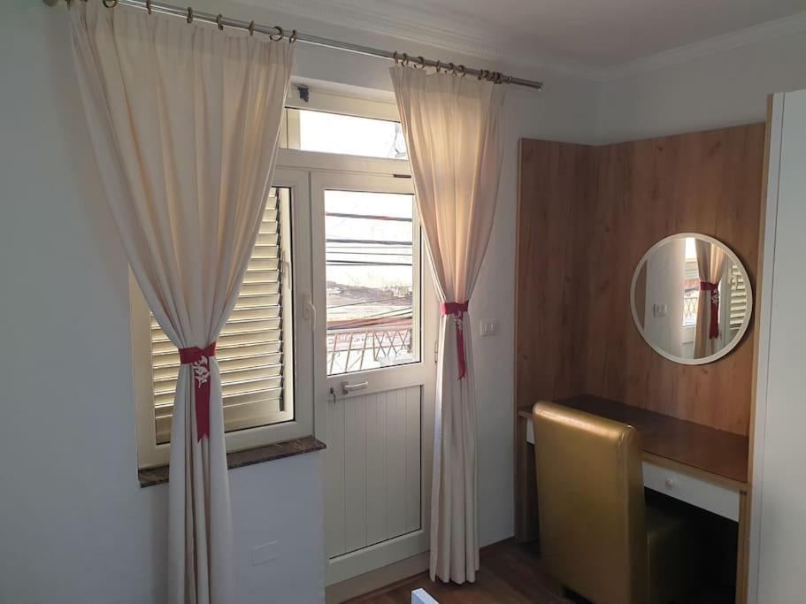 Shkodra 27 Center House Villa Buitenkant foto